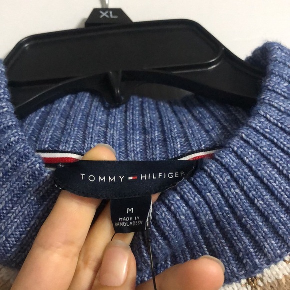 Tommy Hilfiger Classic Woven Knit Fair Isle Sweater in Blue and Metallic Gold - Picture 4 of 12